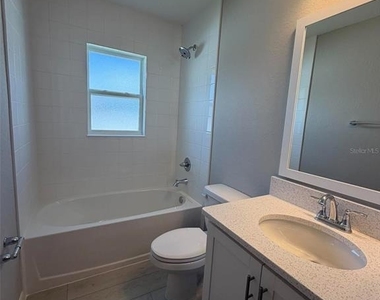 5820 27th Terrace E - Photo Thumbnail 12