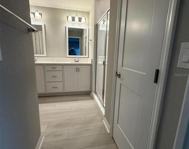 5820 27th Terrace E - Photo Thumbnail 11