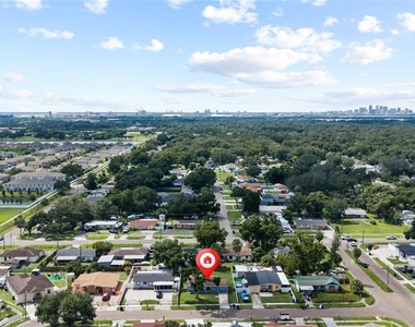 3505 Libby Loop - Photo Thumbnail 35