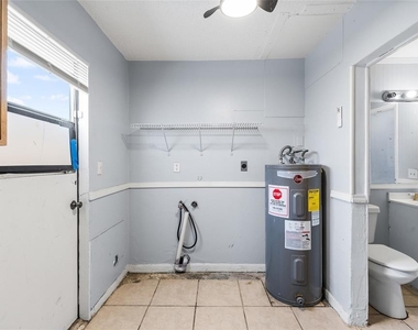 3505 Libby Loop - Photo Thumbnail 28