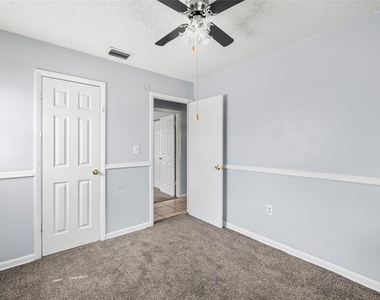 3505 Libby Loop - Photo Thumbnail 21