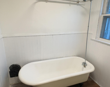 1222 Schlager Street - Photo Thumbnail 9