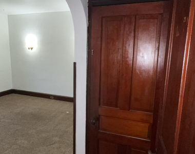 1222 Schlager Street - Photo Thumbnail 20