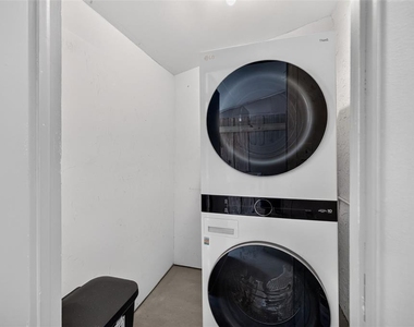 230 48th Avenue N - Photo Thumbnail 13
