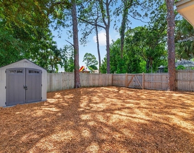 230 48th Avenue N - Photo Thumbnail 16