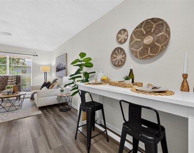230 48th Avenue N - Photo Thumbnail 9
