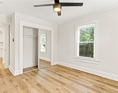 1153 34th Avenue N - Photo Thumbnail 7