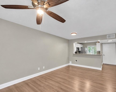 2209 Belleair Road - Photo Thumbnail 8