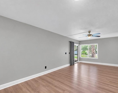 2209 Belleair Road - Photo Thumbnail 10
