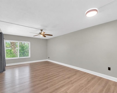 2209 Belleair Road - Photo Thumbnail 12