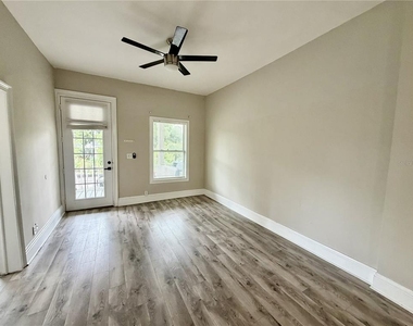 7101 N Taliaferro Avenue - Photo Thumbnail 6