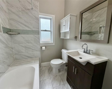 7101 N Taliaferro Avenue - Photo Thumbnail 11