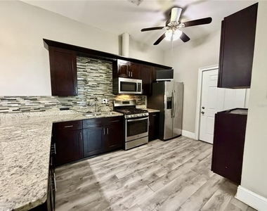 7101 N Taliaferro Avenue - Photo Thumbnail 4