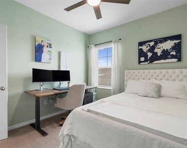 6320 Goldcoast Avenue - Photo Thumbnail 11
