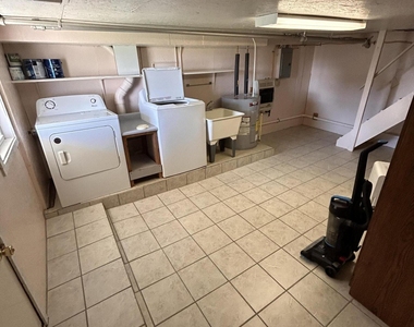 832 Brook Street - Photo Thumbnail 13
