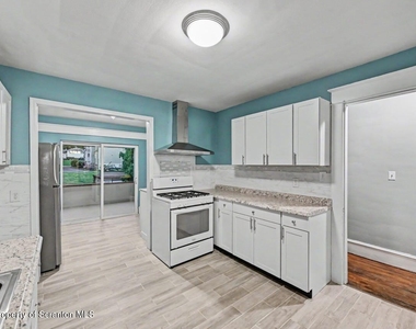 1518 Wyoming Avenue - Photo Thumbnail 14