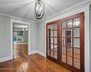 1518 Wyoming Avenue - Photo Thumbnail 12