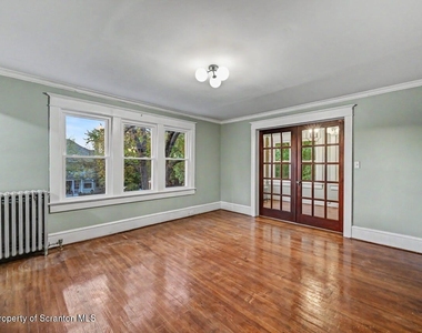 1518 Wyoming Avenue - Photo Thumbnail 3