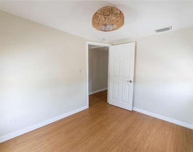 13148 3rd Street E - Photo Thumbnail 13