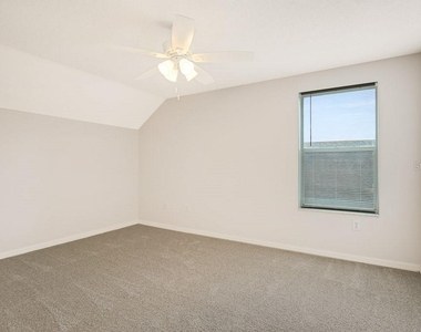 6349 Bridgecrest Drive - Photo Thumbnail 16