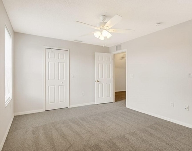 6349 Bridgecrest Drive - Photo Thumbnail 17
