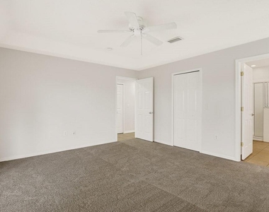 6349 Bridgecrest Drive - Photo Thumbnail 13