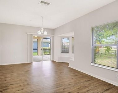 6349 Bridgecrest Drive - Photo Thumbnail 3
