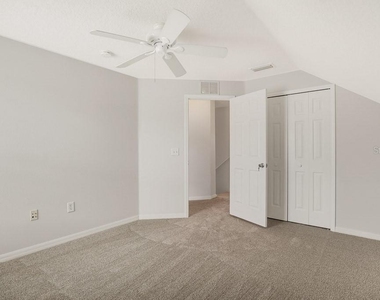 6349 Bridgecrest Drive - Photo Thumbnail 22