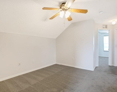 6349 Bridgecrest Drive - Photo Thumbnail 18