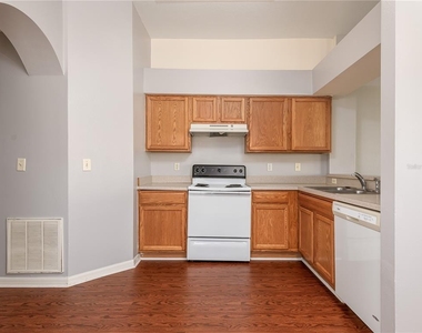 7608 Merchantville Circle - Photo Thumbnail 10