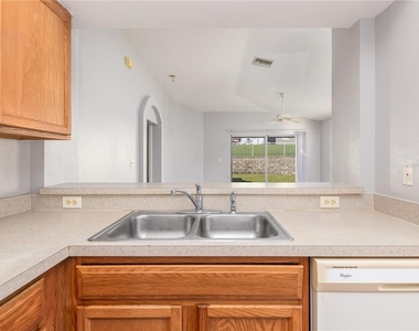 7608 Merchantville Circle - Photo Thumbnail 12