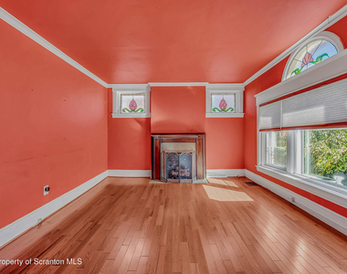 533 S Franklin Street - Photo Thumbnail 8