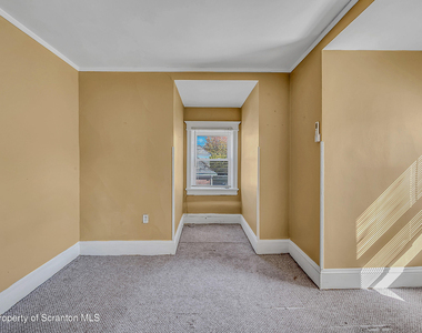533 S Franklin Street - Photo Thumbnail 25