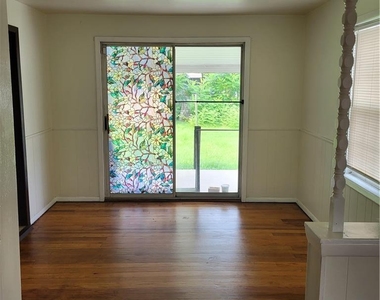 1523 S Jefferson Street - Photo Thumbnail 3