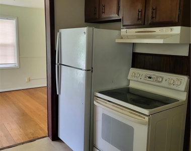 1523 S Jefferson Street - Photo Thumbnail 10