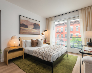 229 Wythe Ave - Photo Thumbnail 6