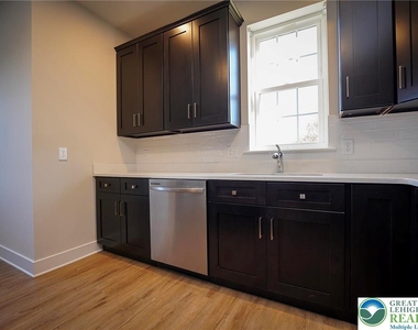 1763 Madison Avenue - Photo Thumbnail 3