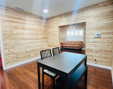 6804 Barry Road - Photo Thumbnail 8