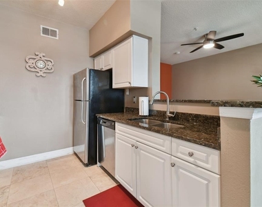 2010 E Palm Avenue - Photo Thumbnail 14
