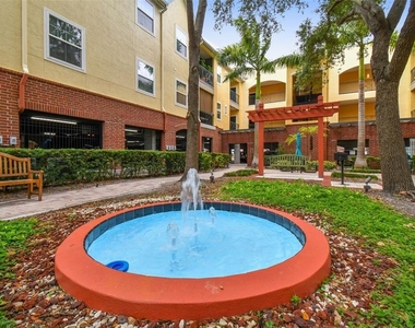 2010 E Palm Avenue - Photo Thumbnail 40