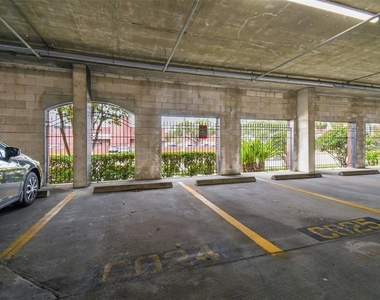2010 E Palm Avenue - Photo Thumbnail 36