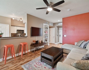 2010 E Palm Avenue - Photo Thumbnail 8