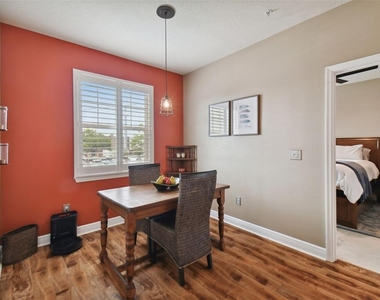 2010 E Palm Avenue - Photo Thumbnail 10
