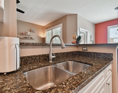 2010 E Palm Avenue - Photo Thumbnail 18