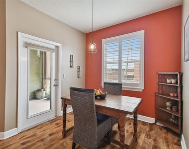 2010 E Palm Avenue - Photo Thumbnail 19