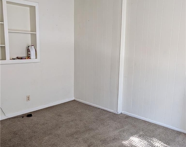 1139 W Turner Street - Photo Thumbnail 5