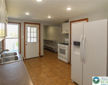 41 N 4th Street - Photo Thumbnail 6