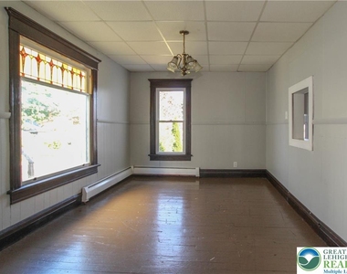 41 N 4th Street - Photo Thumbnail 3