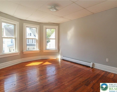 41 N 4th Street - Photo Thumbnail 8