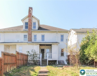 41 N 4th Street - Photo Thumbnail 17